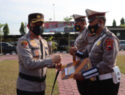 Kapolres Berikan Reward Pada Anggota Berprestasi dan Para Pemenang Lomba Kebersihan*