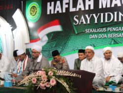 KAPOLRES SUMEDANG HADIRI PERINGATAN MAULID NABI MUHAMMAD SHALALLAHU ALAIHI WASSALAM 1444 H DI PONTREN ASY SYIFA