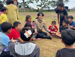 Upaya Polri Kembalikan Senyum Anak-anak dan Ibu-ibu Korban Gempa Cianjur