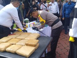 Polres Karawang Gelar Apel Pasukan Operasi Lilin Lodaya 2022 dan Pemusnahan Barang Bukti