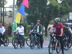 Kapolda Sumut Gowes Bersama Presiden Jokowi Keliling Kota Medan