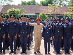 “SUBANG MEMBUTUHKAN KALIAN” KATA KANG JIMAT DALAM APEL PAGI SMK N 1 CIKAUM