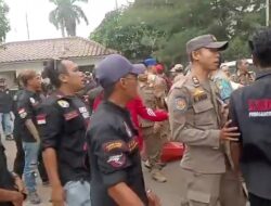 Tak Terima Reklame Ketua Dibongkar, LSM Lodaya Bikin Ricuh di Kantor Satpol PP