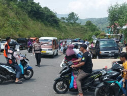 Berikan Rasa Aman Saat Libur Lebaran, Polsek Jatigede Lakukan Pengamanan di Mesjid Al-Kamil