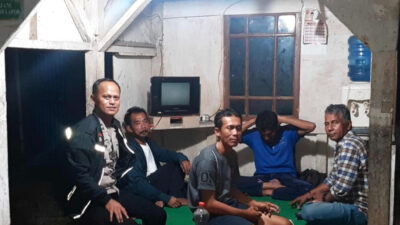 Bhabinkamtibmas Polsek Jatinangor Sambangi Warga Desa Cintamulya