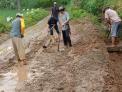 Warga Minta Pemkab Garut Segera Perbaiki Akses Jalan Kabupaten dI Desa Caringin