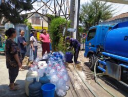 BLUD Air Minum Kota Cimahi Pasok Bantuan Air Bersih Setiap Hari