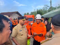 Pj Bupati Subang Tinjau Longsor Cipondok, Jamin Logistik Cukup