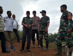 Dandim 0610/Kodim Sumedang Letkol Kav Cristian Gordon Rambu M.Si.,Tinjau Lokasi Tanah Longsor Akibat Surutnya Bendungan Disposal