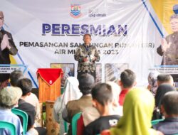 Pj. WALI KOTA CIMAHI RESMIKAN PEMASANGAN SAMBUNGAN RUMAH (SR) AIR MINUM TAHUN 2023