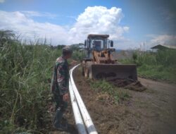 Koramil 1009/Tomo Kodim 0610/Sumedang bersama PPL, Anggota Kelompok Tani Gumilang dan Kelompok Tani Tunas Harapan Pasang Pompa dan Pipa, Realisasi Program Ketahanan Pangan Kementan