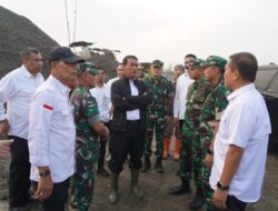 Dr. Ir. H. Andi Arman Sulaiman, M.P. Menteri Pertanian Kunjungi Lokasi Pompanisasi di Dusun Cisaar 08/03 Desa Marongge Kec.Tomo