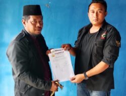 Ketua Umum LSM Pendekar Kabupaten Subang Serahkan Mandat Kepemimpinan