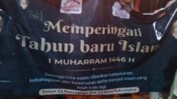 Meriahkan Tahun Baru Islam 1446 H, Forum Rampes Serta Dinda Jaya Broiler (DJB) Berpawai Obor
