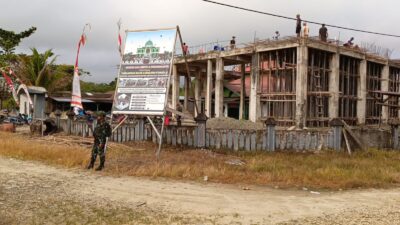 Satgas Yonif 642/Kps Bantu Pembangunan Masjid Al- Muhajirin Stengkool III