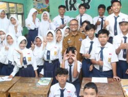 Kunjungi Beberapa Sekolah Di Kalijati Dan Cipendeuy, Pj. Bupati Motivasi Siswa/i Untuk Terus Belajar